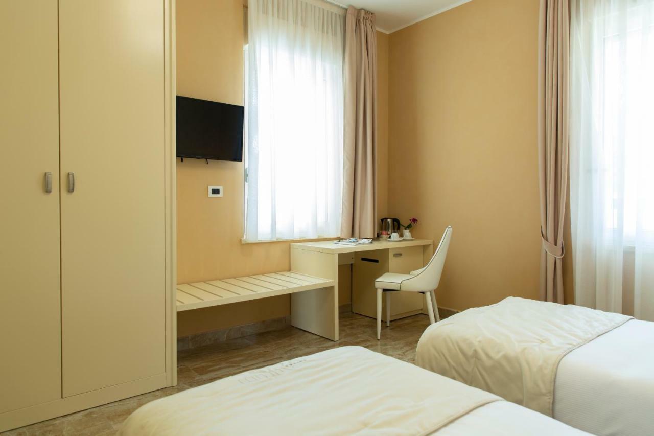 Aurum Pensión 3*